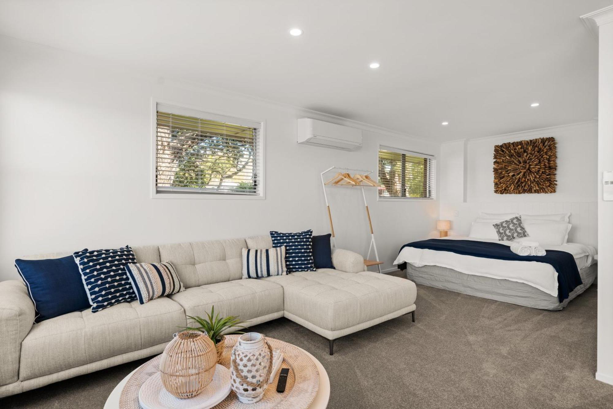 Harbour View Motel And Waterfront Apartments Tauranga Exterior foto
